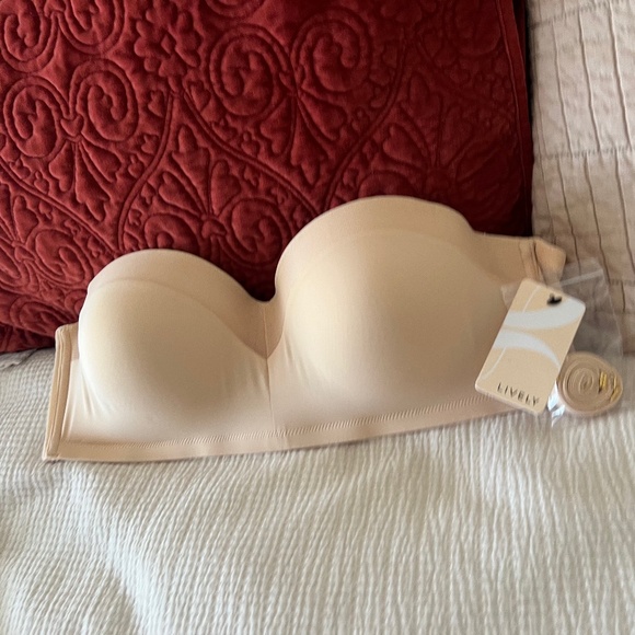 LIVELY The No-Wire Strapless Toasted Almond Strapless Bra - Picture 1 of 16
